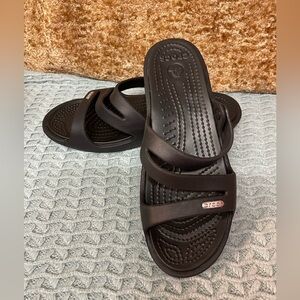 Black Crocs Patricia size 7W